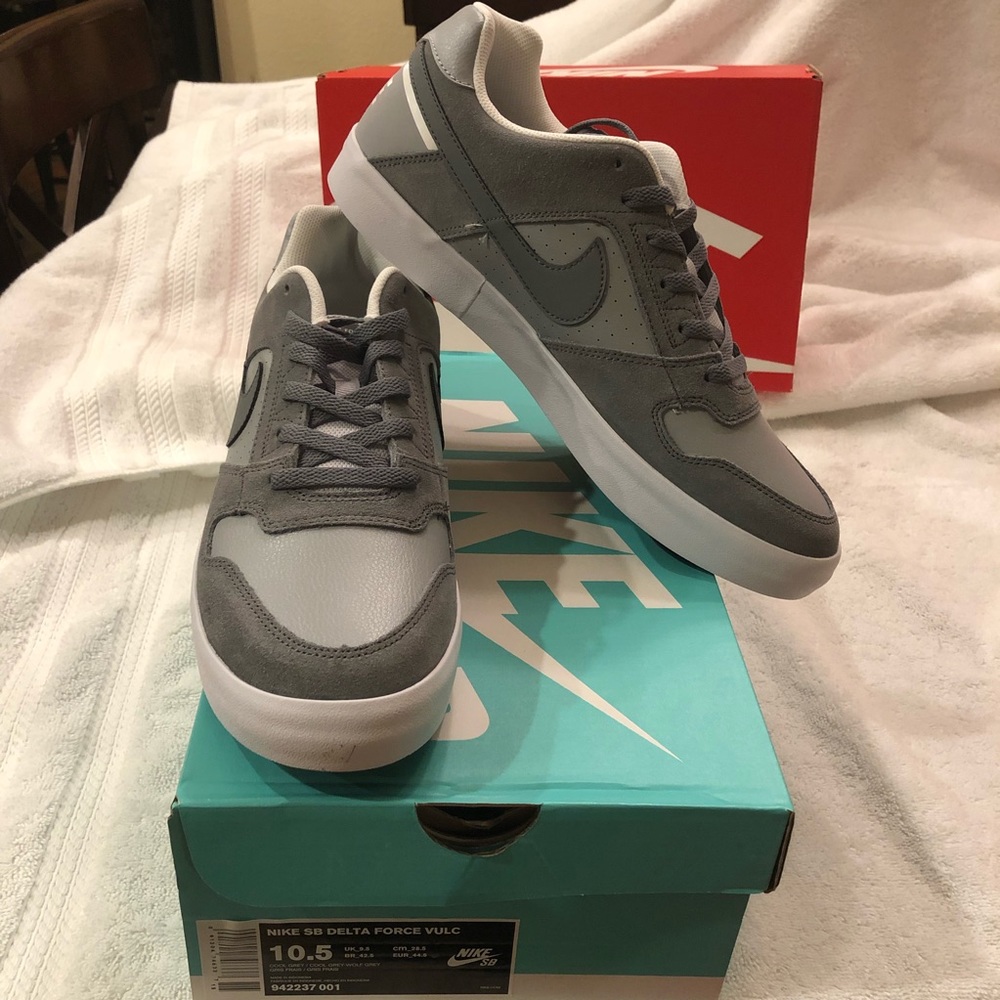 Nike SB Delta Force